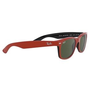 NEW WAYFARER COLOR MIX | RayBans | Frame: Matte Red | Lenses: Green